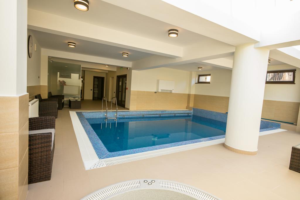 Pensiunea Royal Spa Piatra Neamţ Екстериор снимка